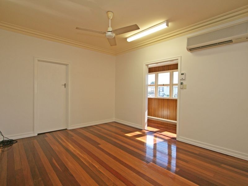 13 Doorey Street, One Mile QLD 4305