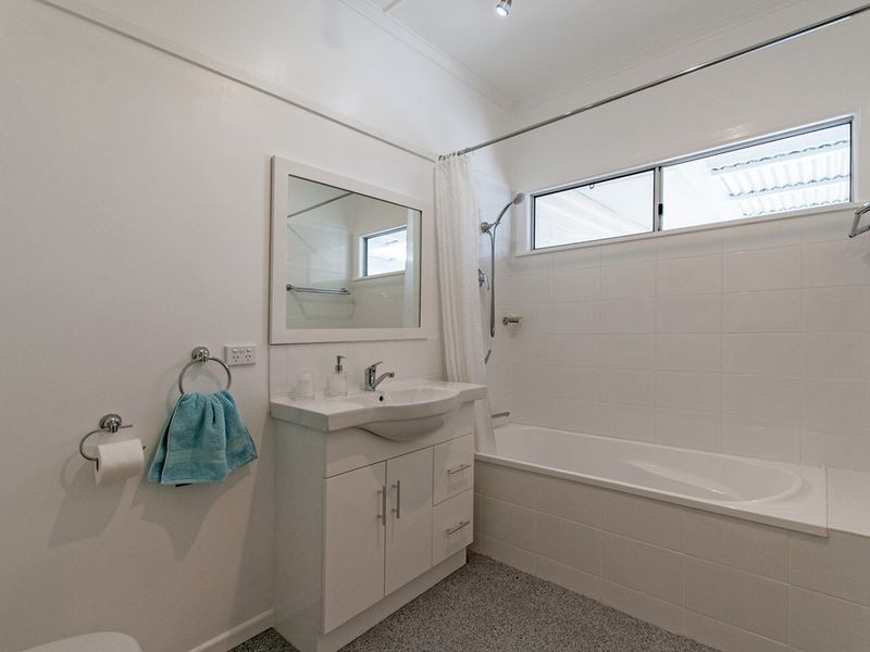 134 Whitehill Road, Eastern Heights QLD 4305