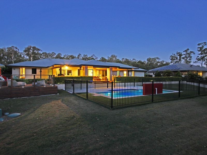 68 Cabernet Crescent, Pine Mountain QLD 4306
