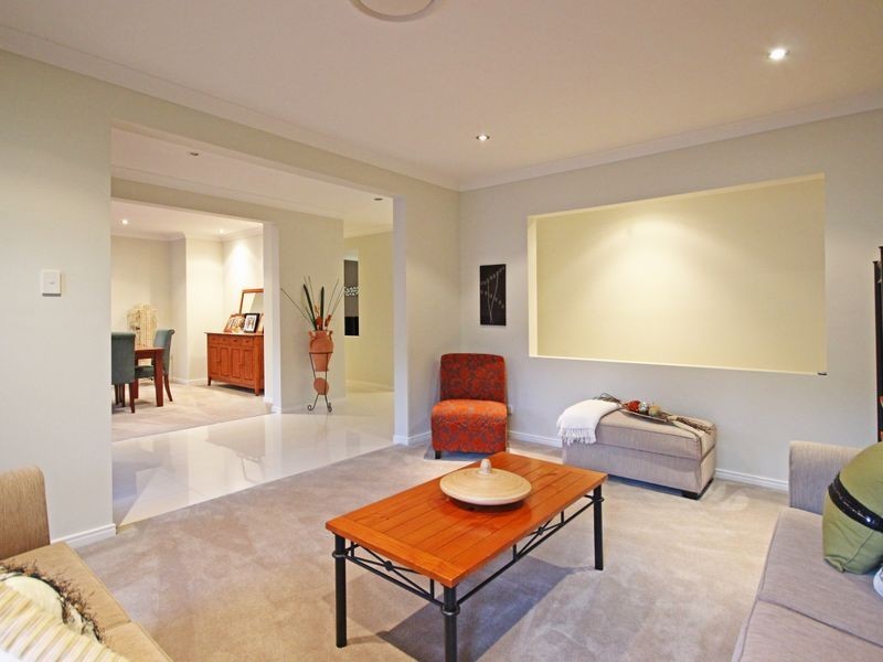 68 Cabernet Crescent, Pine Mountain QLD 4306