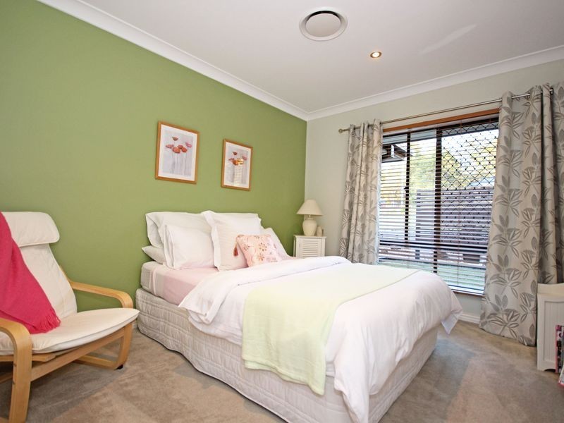 68 Cabernet Crescent, Pine Mountain QLD 4306