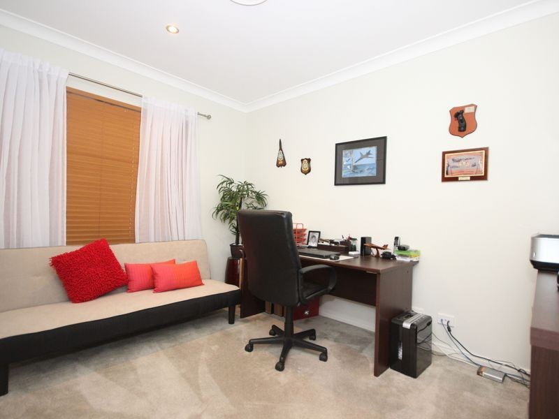 68 Cabernet Crescent, Pine Mountain QLD 4306