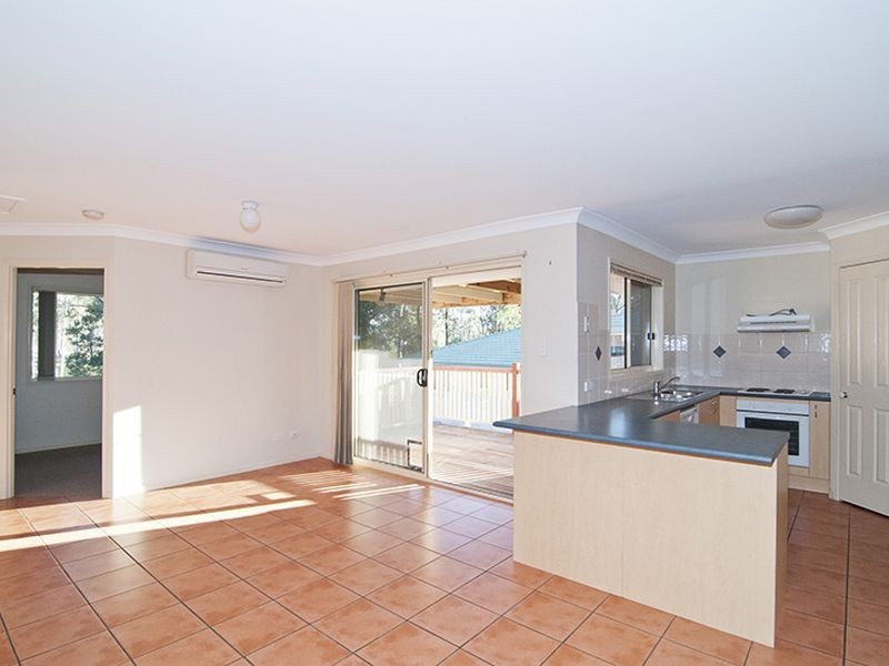 8 Banbury Close, Bundamba QLD 4304