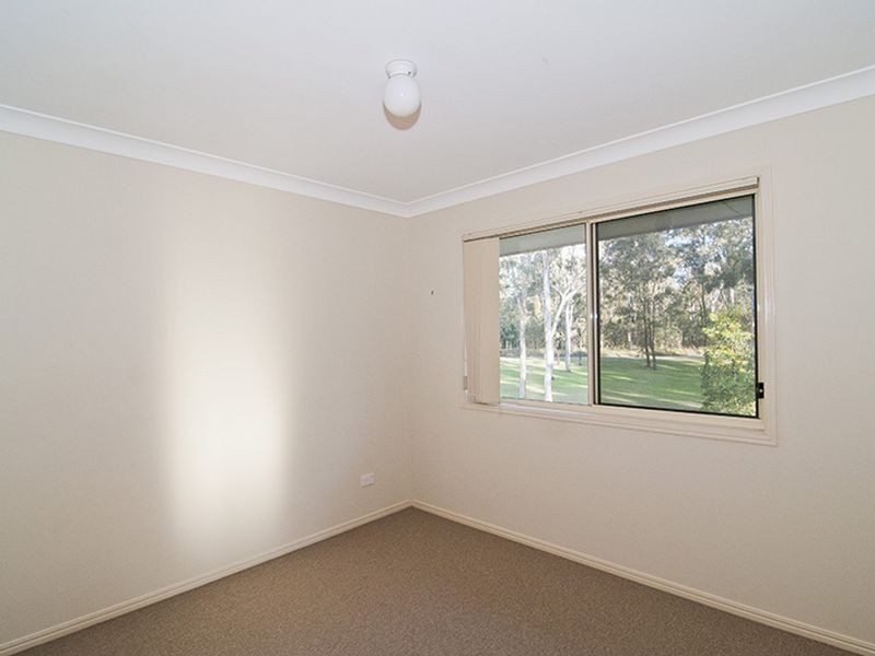 8 Banbury Close, Bundamba QLD 4304