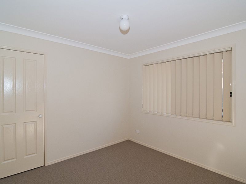 8 Banbury Close, Bundamba QLD 4304