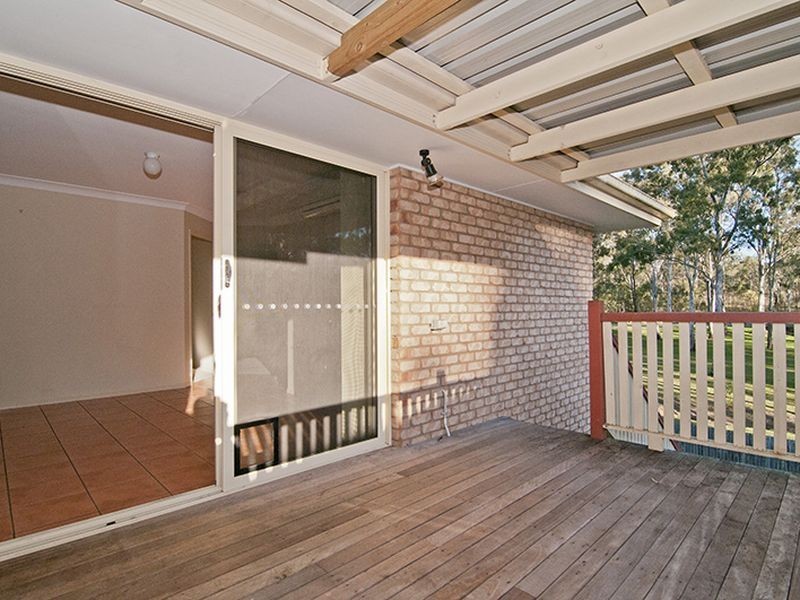 8 Banbury Close, Bundamba QLD 4304