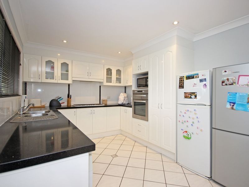 38 Islandview Street, Barellan Point QLD 4306