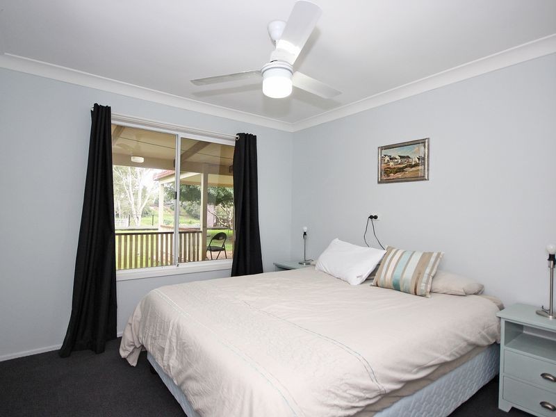 38 Islandview Street, Barellan Point QLD 4306
