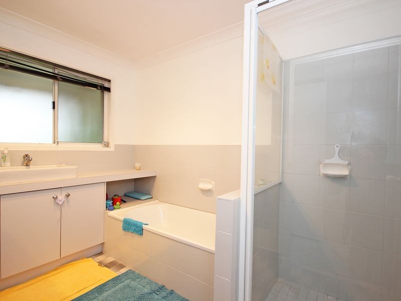 38 Islandview Street, Barellan Point QLD 4306
