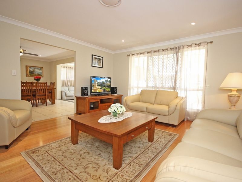 22 Piccadilly Court, Deebing Heights QLD 4306