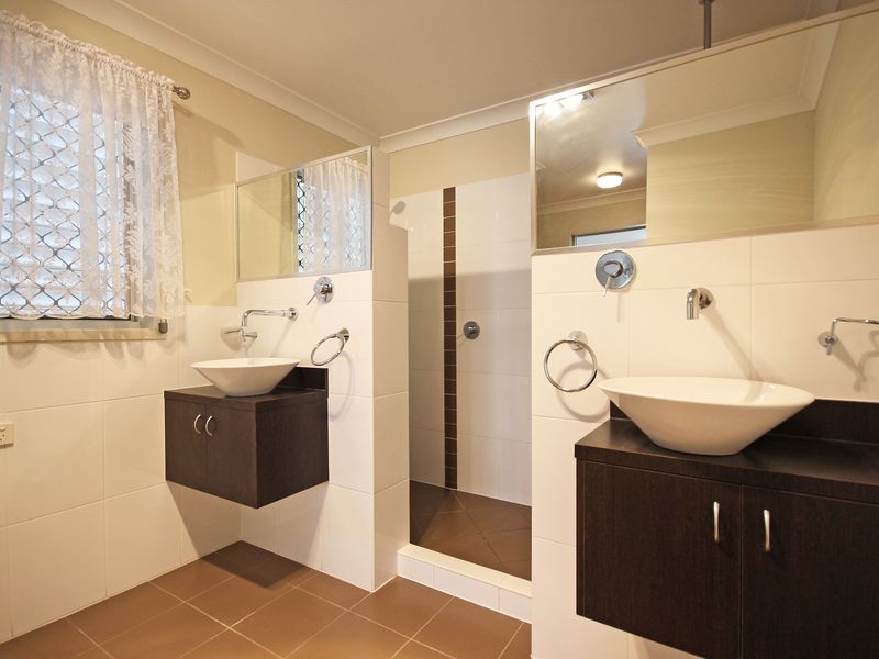 22 Piccadilly Court, Deebing Heights QLD 4306