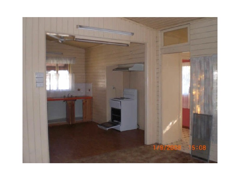 71 Warwick Road, Ipswich QLD 4305