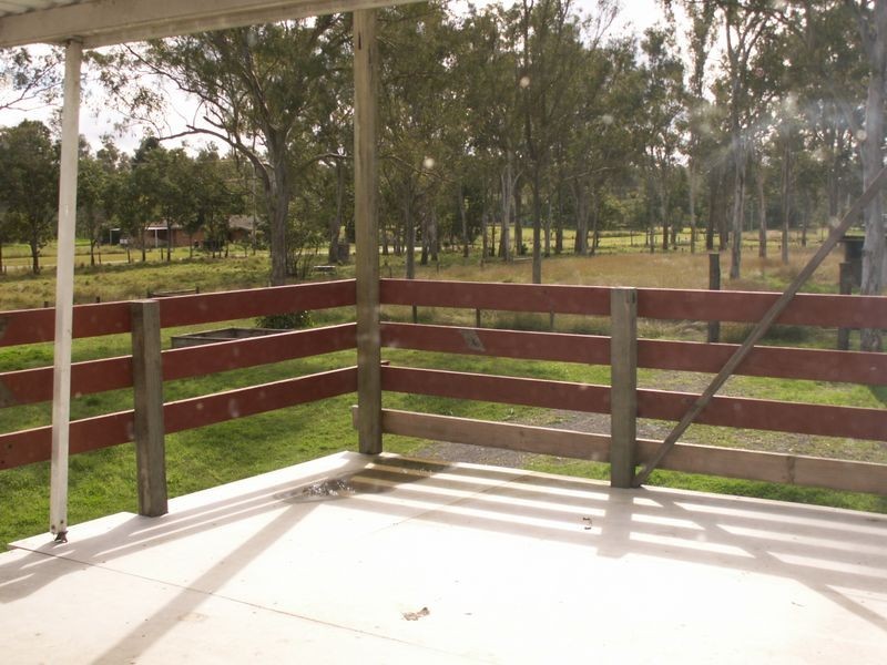 33 Cornish Street, Bundamba QLD 4304