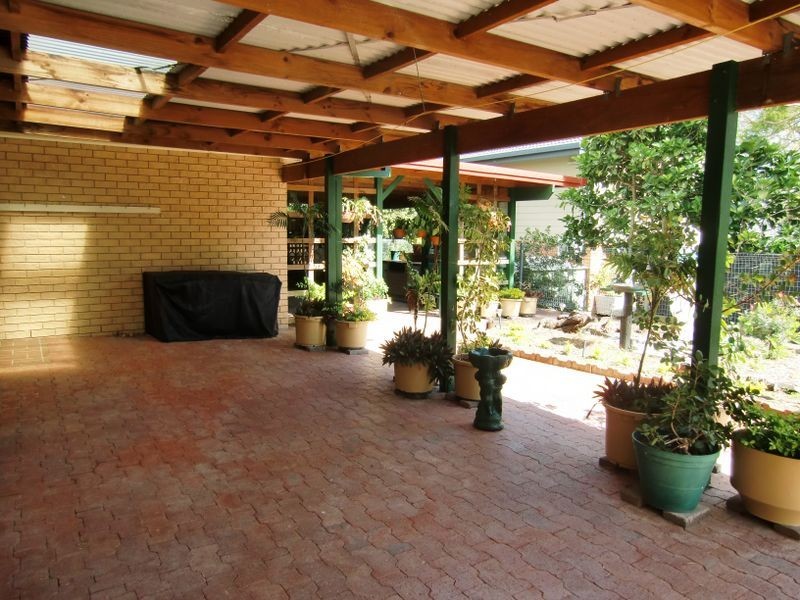 2 Suffolk Street, Wishart QLD 4122