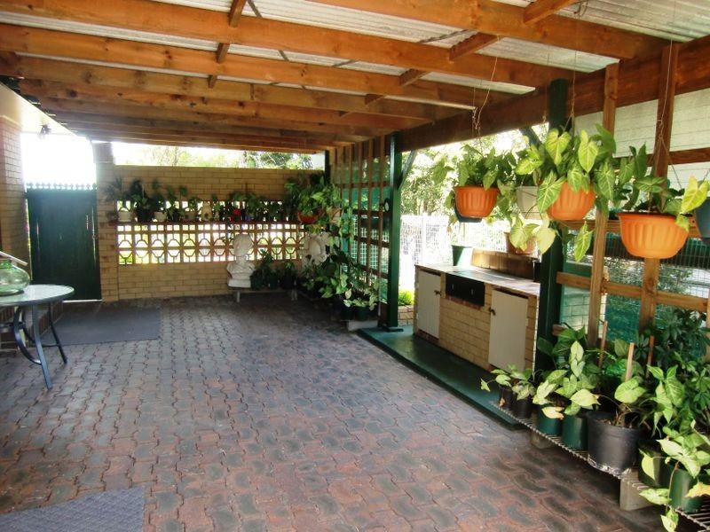 2 Suffolk Street, Wishart QLD 4122