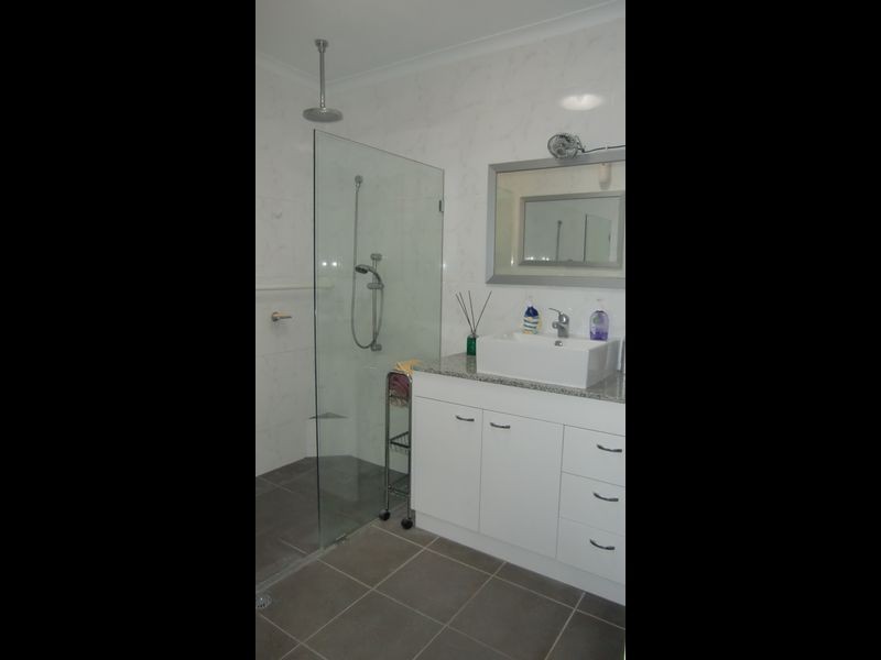 2 Suffolk Street, Wishart QLD 4122