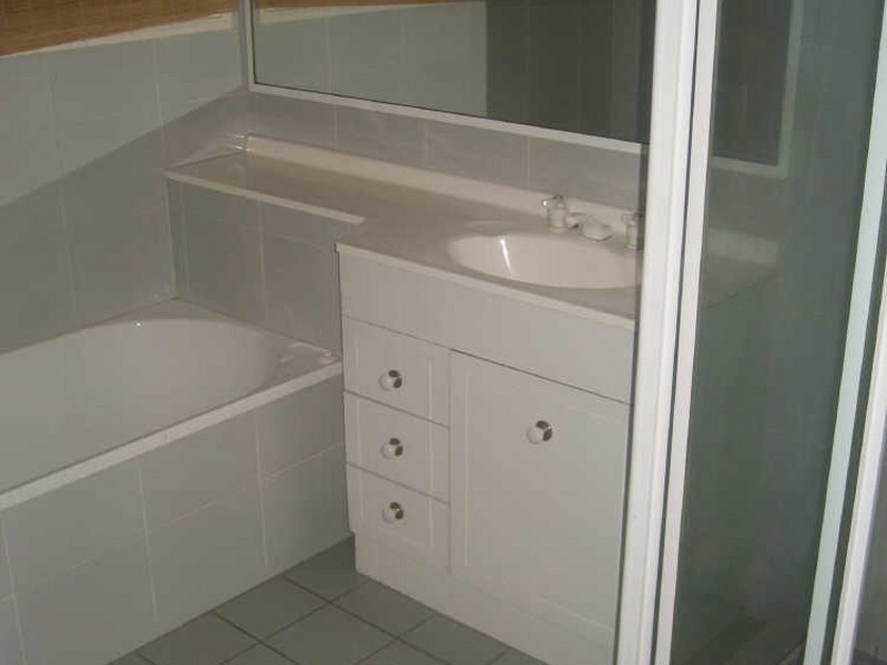 25 Butler Street, Raceview QLD 4305