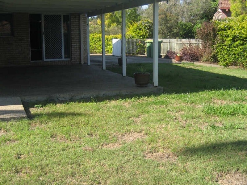 25 Butler Street, Raceview QLD 4305