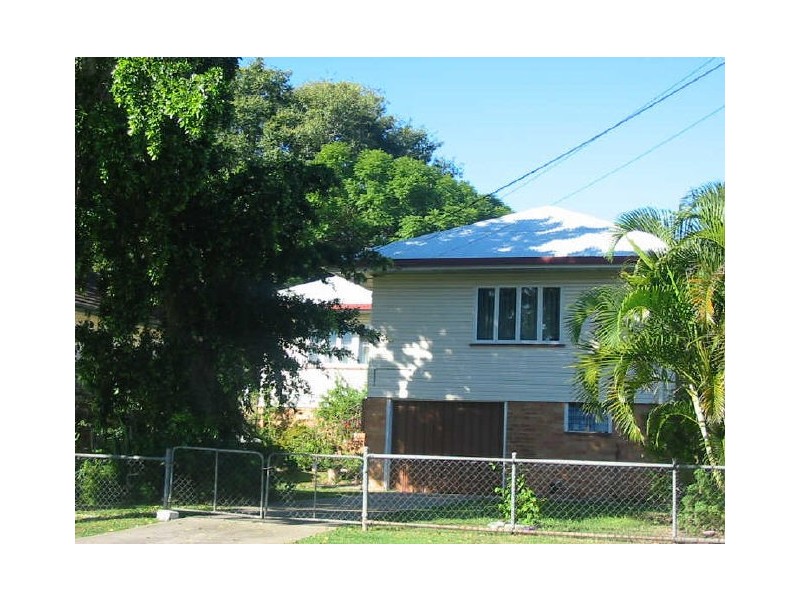 9 Tower Street, Eastern Heights QLD 4305