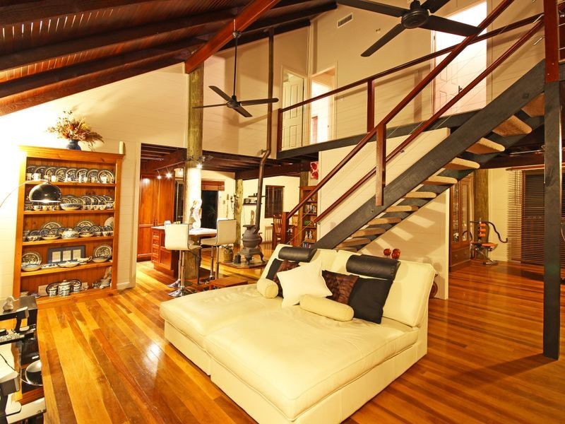 5 – 9 Roland Court, Peak Crossing QLD 4306