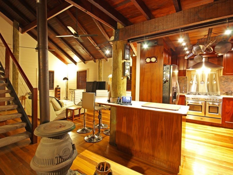 5 – 9 Roland Court, Peak Crossing QLD 4306