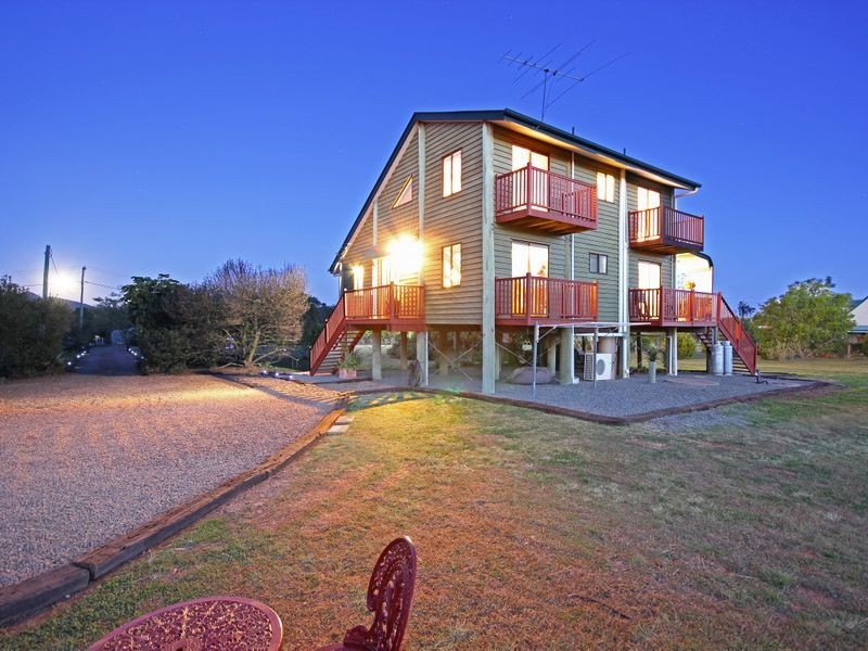 5 – 9 Roland Court, Peak Crossing QLD 4306