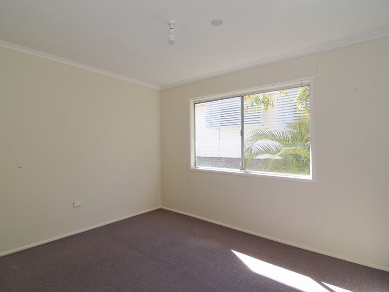 14 Oak Street, Bundamba QLD 4304