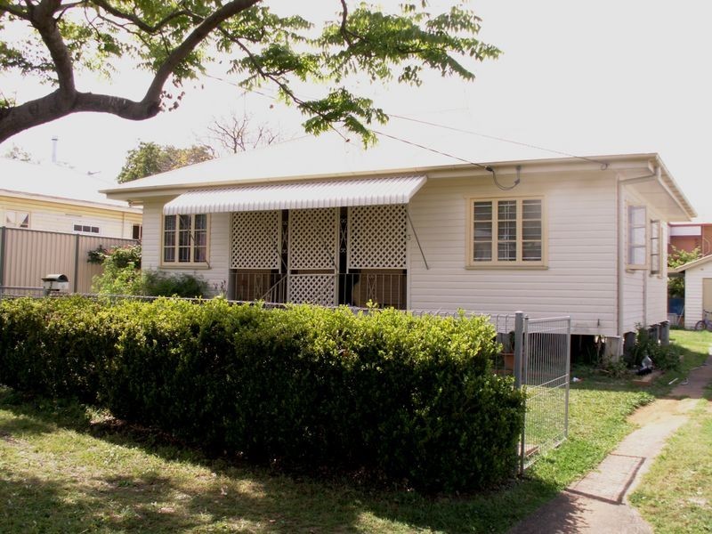 3 Vernon Street, Ipswich QLD 4305