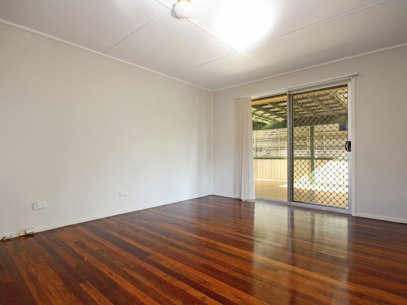 20 Mitchell Street, Riverview QLD 4303