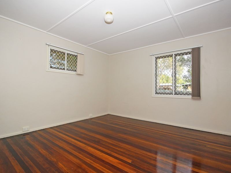20 Mitchell Street, Riverview QLD 4303