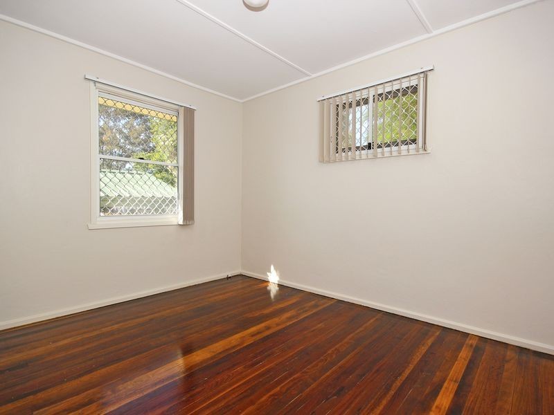 20 Mitchell Street, Riverview QLD 4303