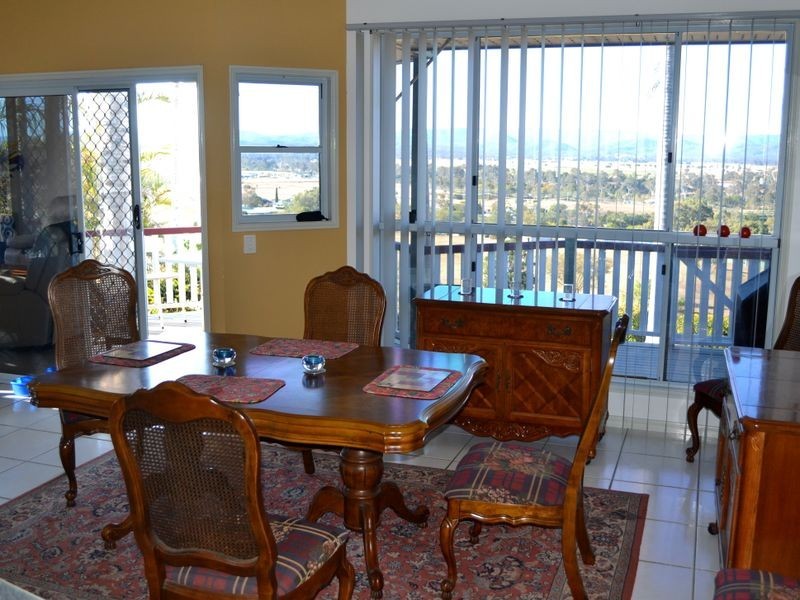 12 Banksia Court, Lowood QLD 4311