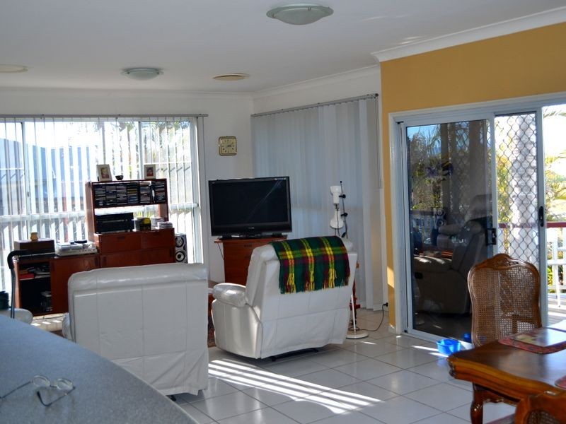 12 Banksia Court, Lowood QLD 4311