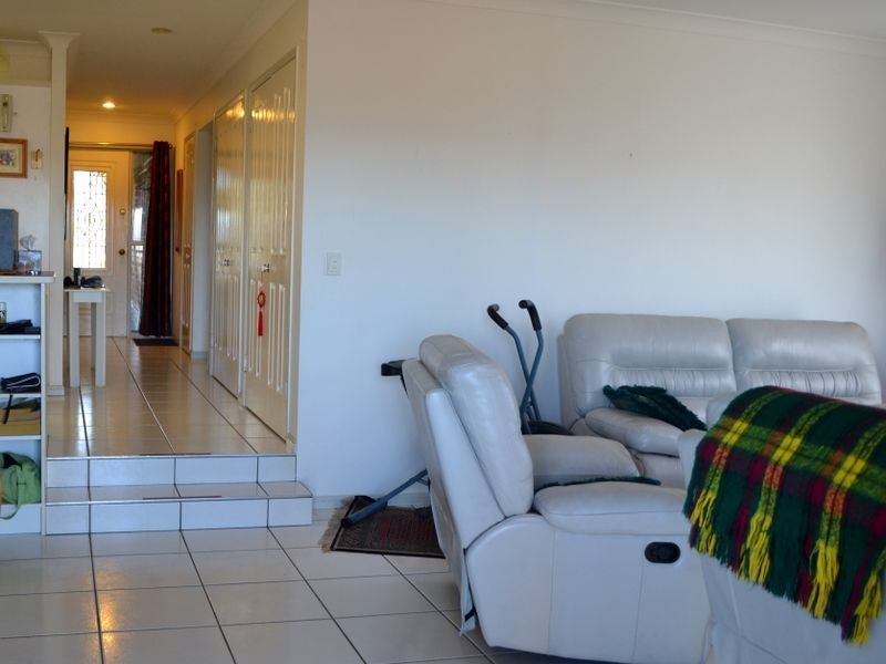 12 Banksia Court, Lowood QLD 4311