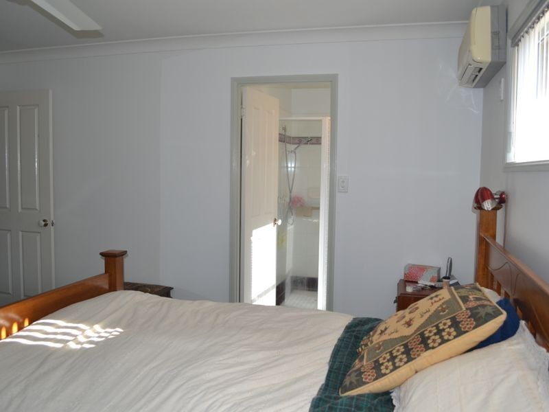 12 Banksia Court, Lowood QLD 4311