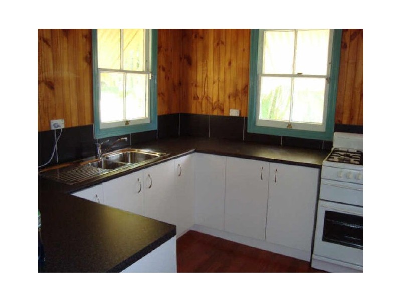 74 Pine Street, North Ipswich QLD 4305