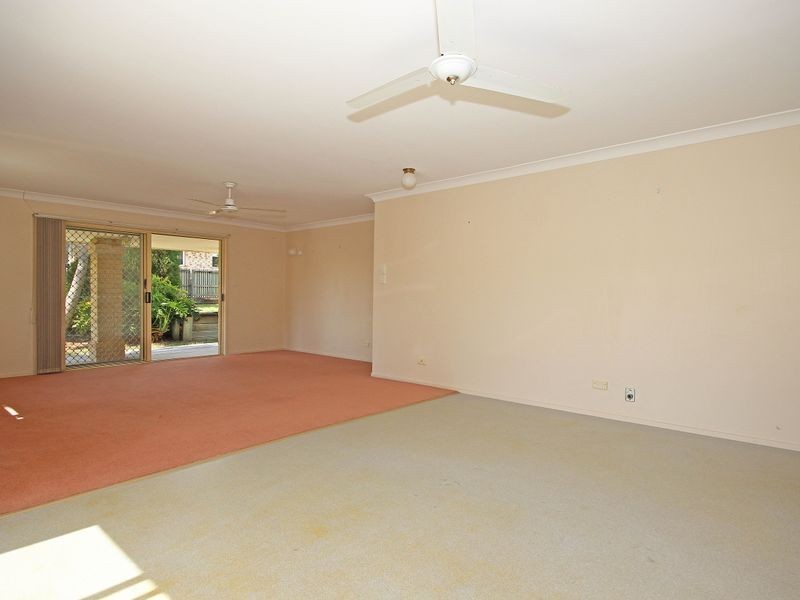 3 Elmhurst Crescent, Flinders View QLD 4305