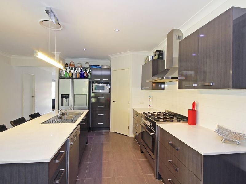 50 Shamrock Court, Chuwar QLD 4306