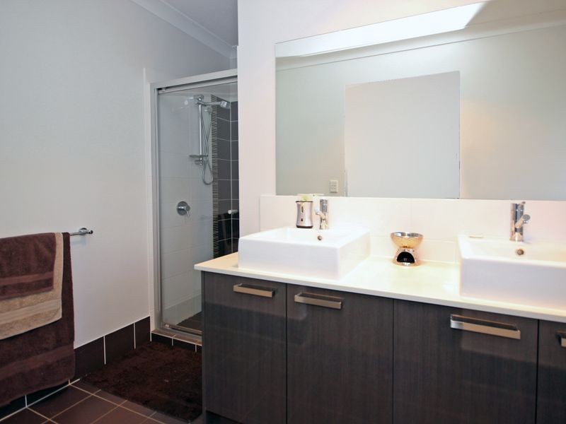 50 Shamrock Court, Chuwar QLD 4306