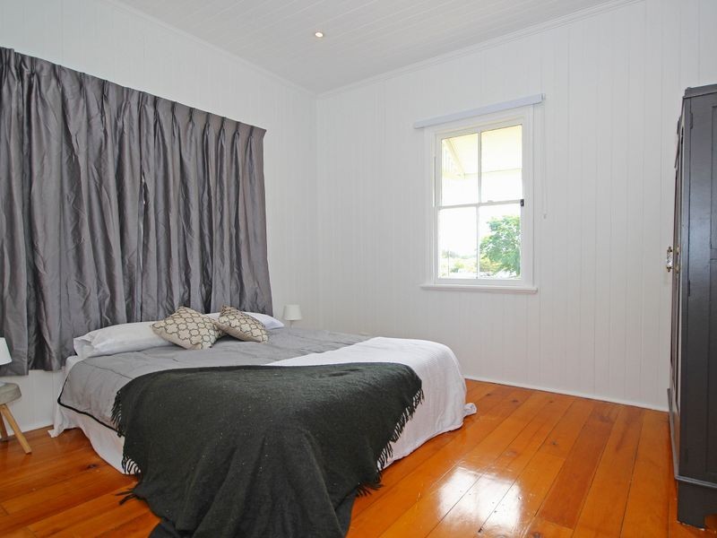 5 Waterworks Road, North Ipswich QLD 4305