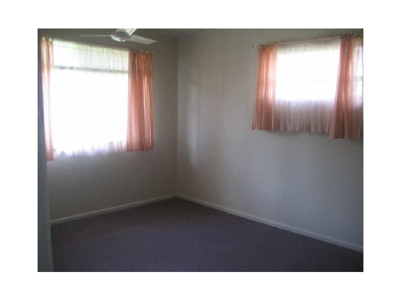 21 Hawthorne Street, Coalfalls QLD 4305