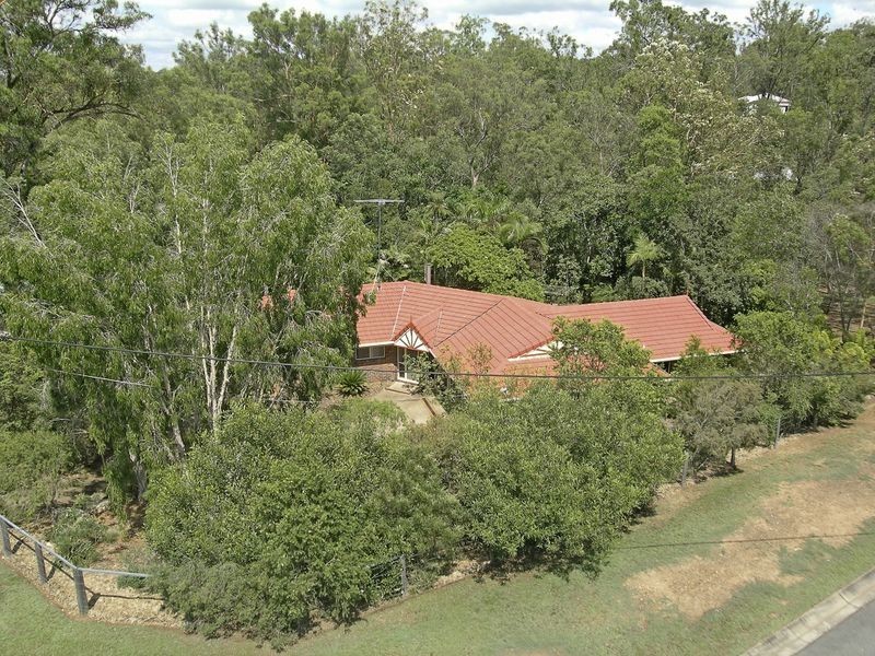 20 Belmore Court, Pine Mountain QLD 4306