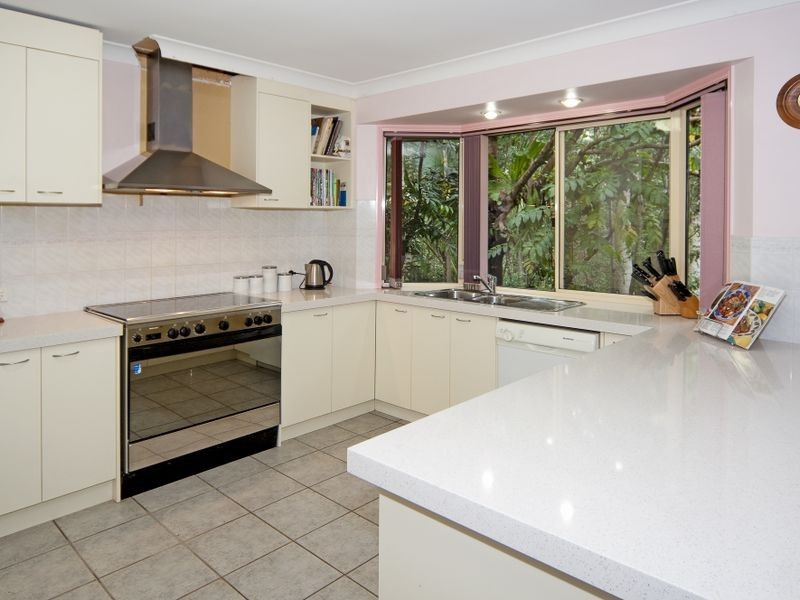 20 Belmore Court, Pine Mountain QLD 4306