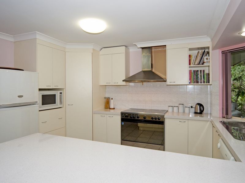 20 Belmore Court, Pine Mountain QLD 4306