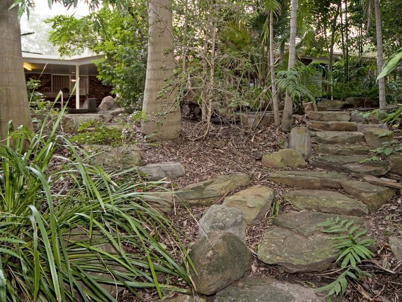 20 Belmore Court, Pine Mountain QLD 4306
