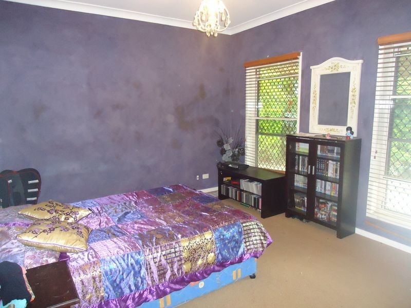 22 Ashleigh Court, Walloon QLD 4306