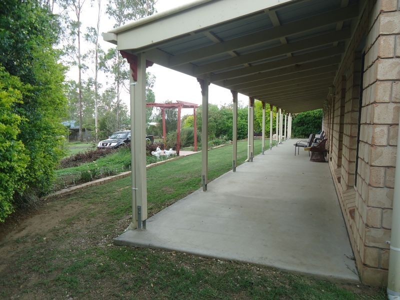 22 Ashleigh Court, Walloon QLD 4306