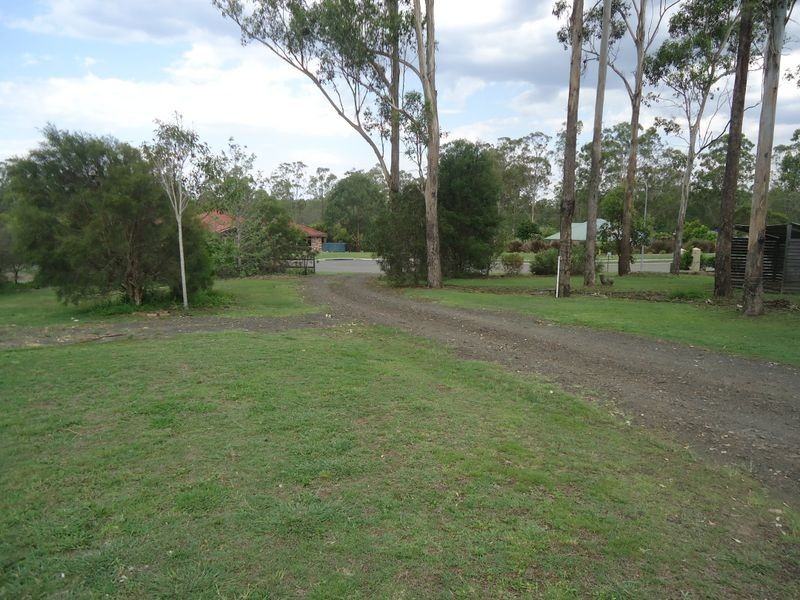 22 Ashleigh Court, Walloon QLD 4306