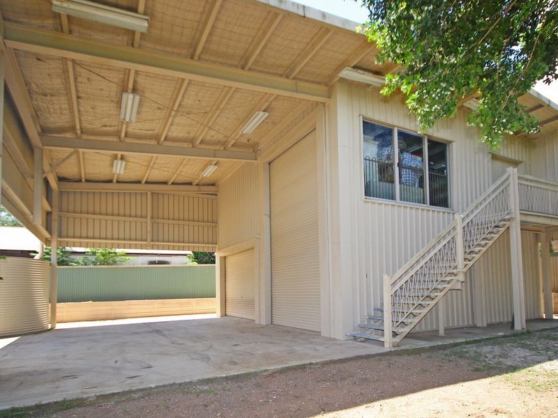 14 Molloy Street, Silkstone QLD 4304