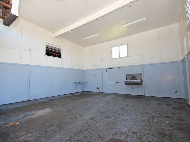 1 Wilson Street, Newtown QLD 4305